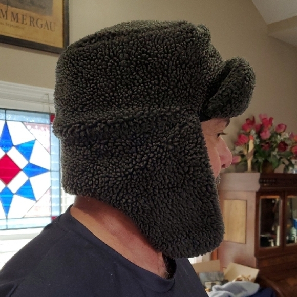 Life is Good Cozy Gray  Sherpa Winter Hat - Picture 3 of 7